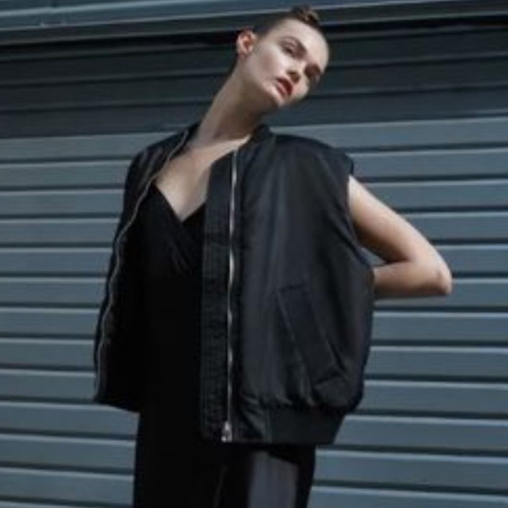 NWT Zara black water repellent bomber vest